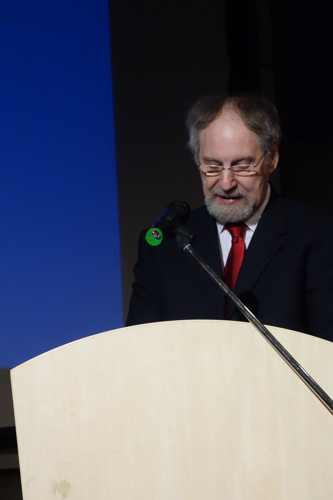 Rainer Köthe beim Vortrag, groß